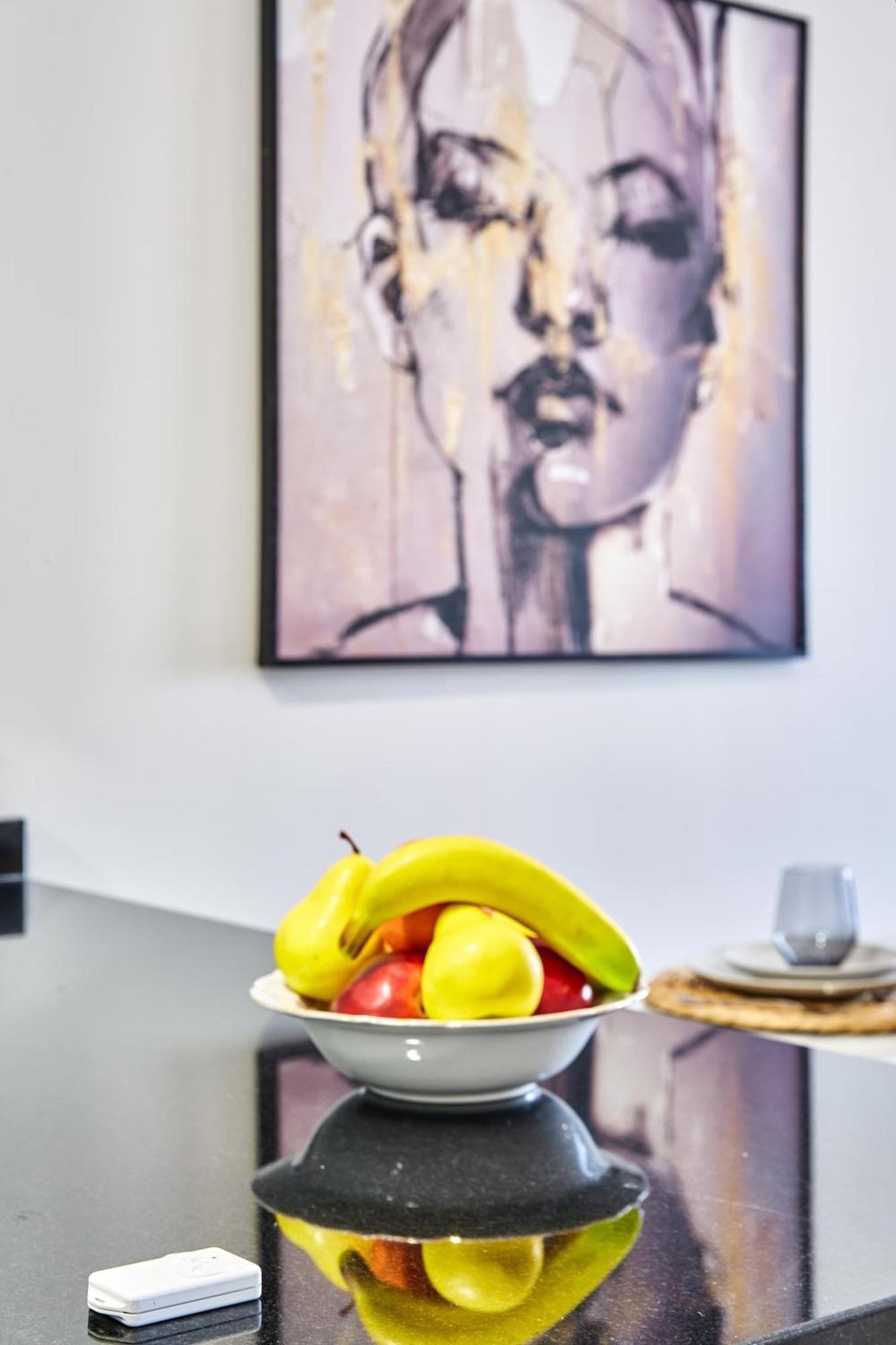 Sleek And Modern 2-Bed Unit In Downtown Casa Apartment คาซาบลังกา ภายนอก รูปภาพ