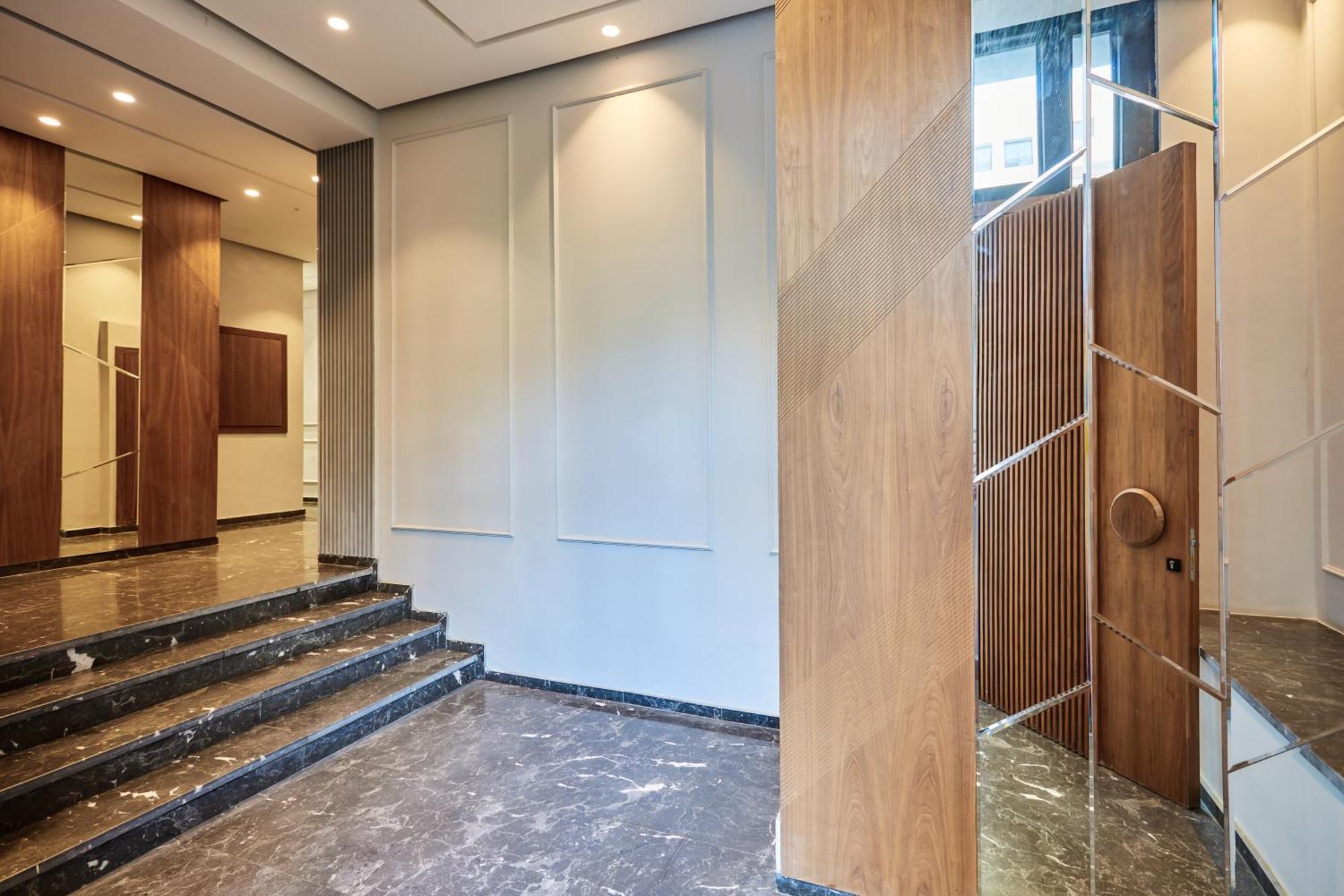 Sleek And Modern 2-Bed Unit In Downtown Casa Apartment คาซาบลังกา ภายนอก รูปภาพ